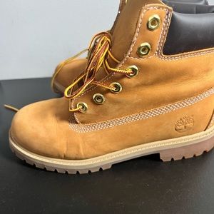 Timberland boots,6 inch classic.